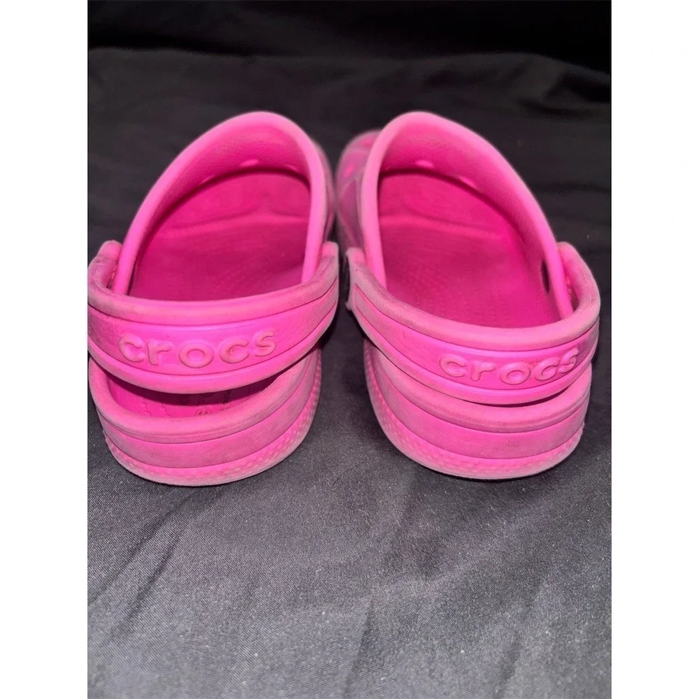 Crocs Baya Clog Unisex Kids Sandals Electric Pink Slip-On Size C11 fair cond